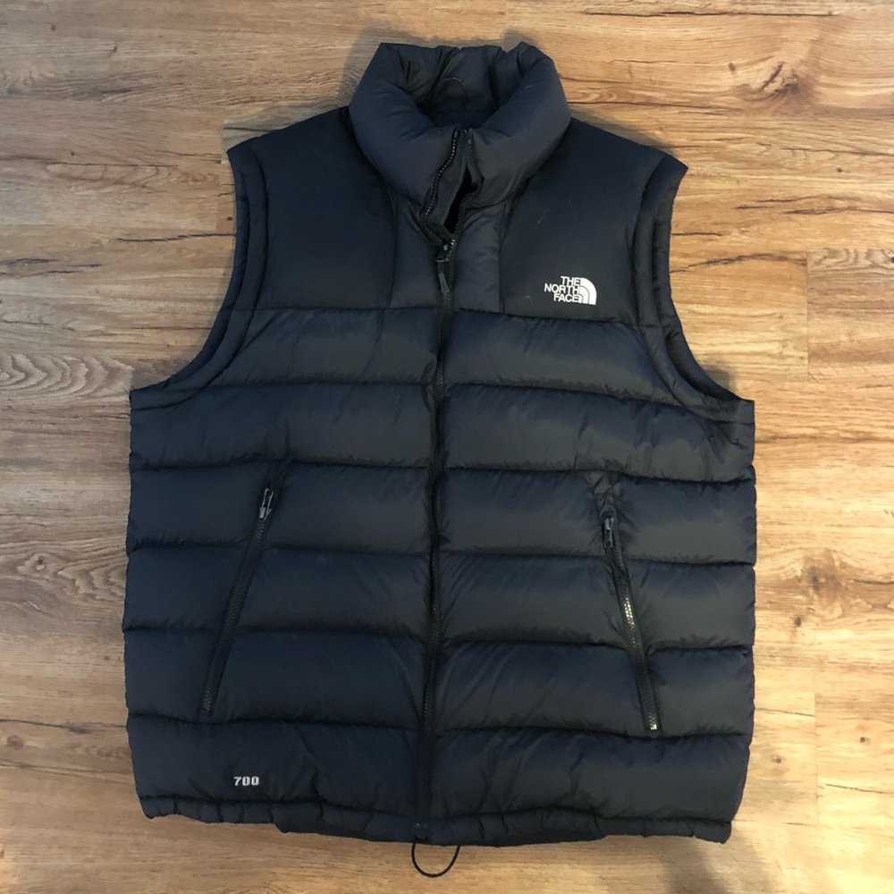 Men’s XL The North Face black down vest 700